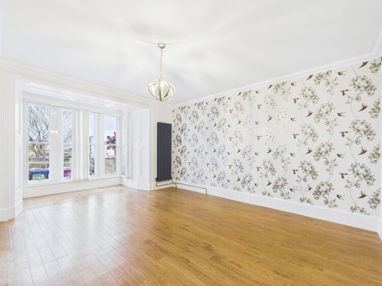 Mixed-use Elgin townhouse with Airbnb and office income