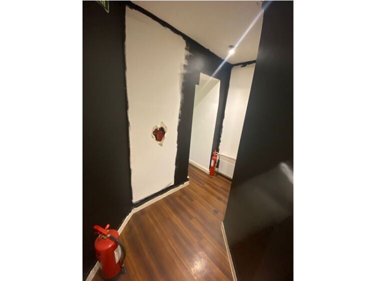 Chichester’s Premier Barbershop Opportunity Photo 4