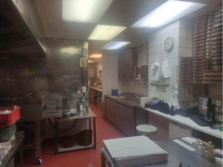 Slice Into Success: Sheffield’s Best Pizza Shop for Sale! Photo 4