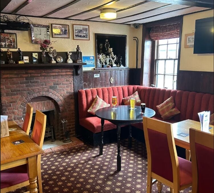 Iconic 17th-Century Pub and B&B in Prime Kent Location
