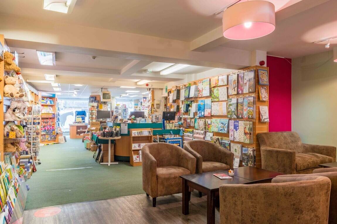 White Rose Book Cafe, Market Place, Thirsk Photo 4