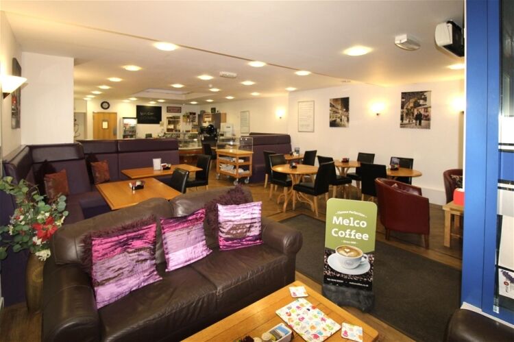 Vacant Coffee Shop for rent or sale in Buckie, Moray Photo 4