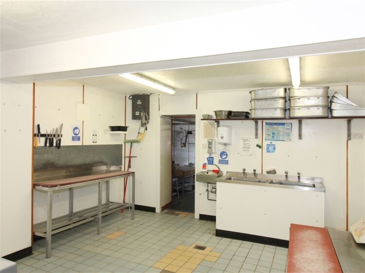 11 Fife Street (Vacant Retail Unit)