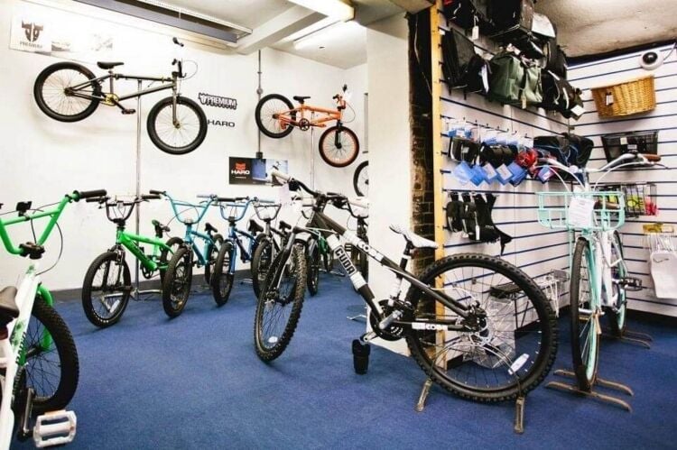 Bicycle Retail & Repair Shop - Wythenshawe Photo 4