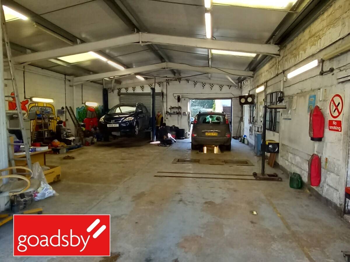 MOT, Servicing & Repair Garage