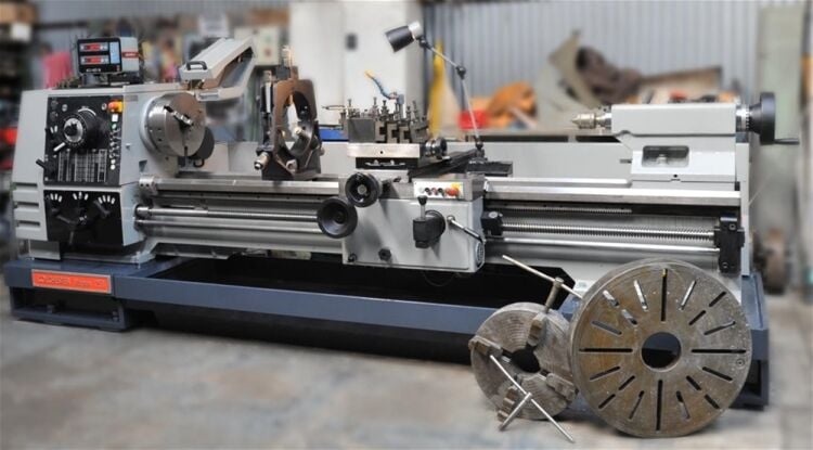 COLCHESTER LATHE SPECIALIST
