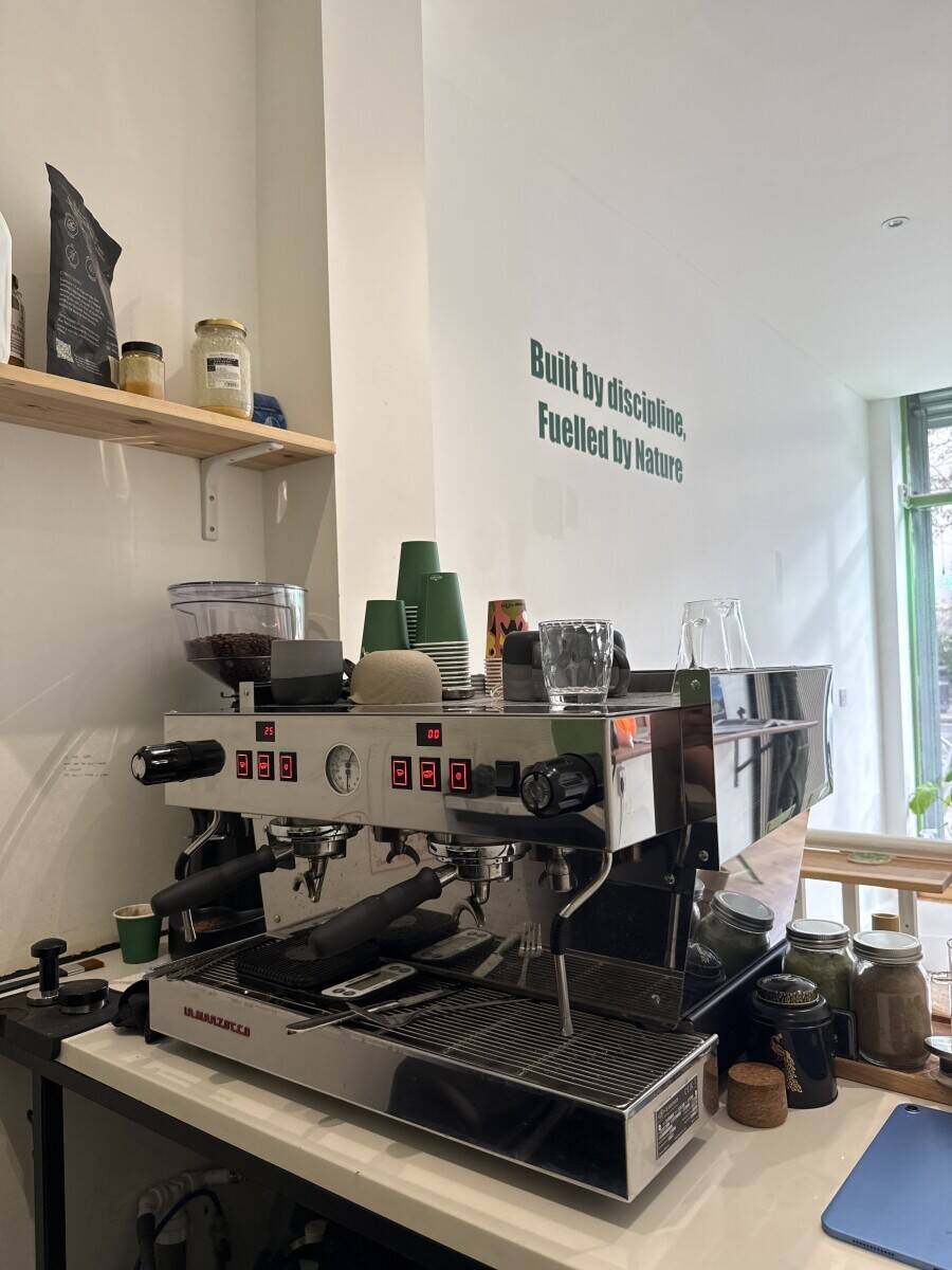 Maxwellness cafe : cafe & studio gym