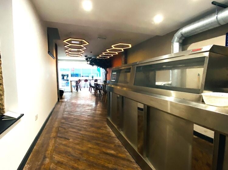 Leasehold Fish & Chip Takeaway Located In Rotherham, South Yorkshire Photo 4