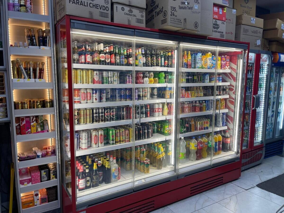 Off License for sale in Leicester