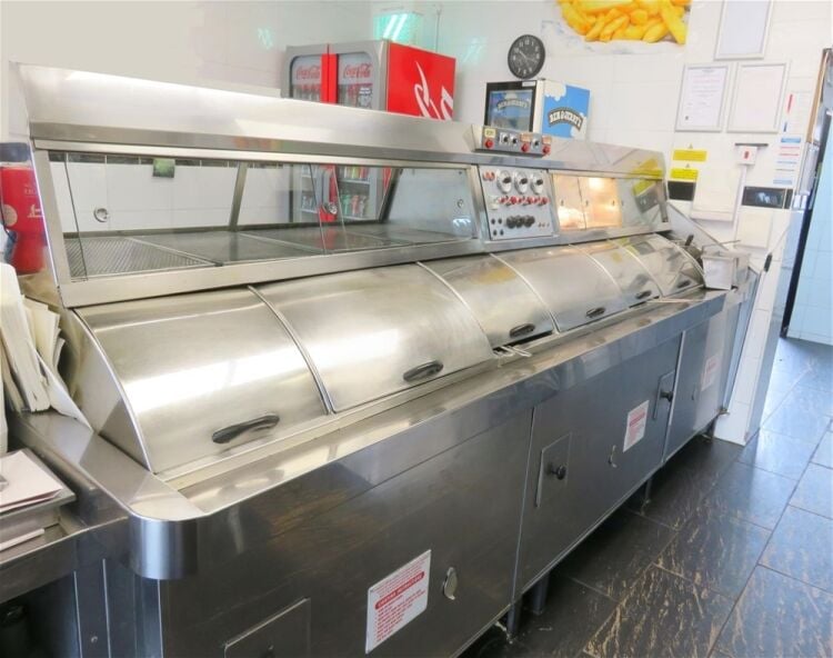 Well-fitted fish & chip shop, Colchester council estate Photo 4