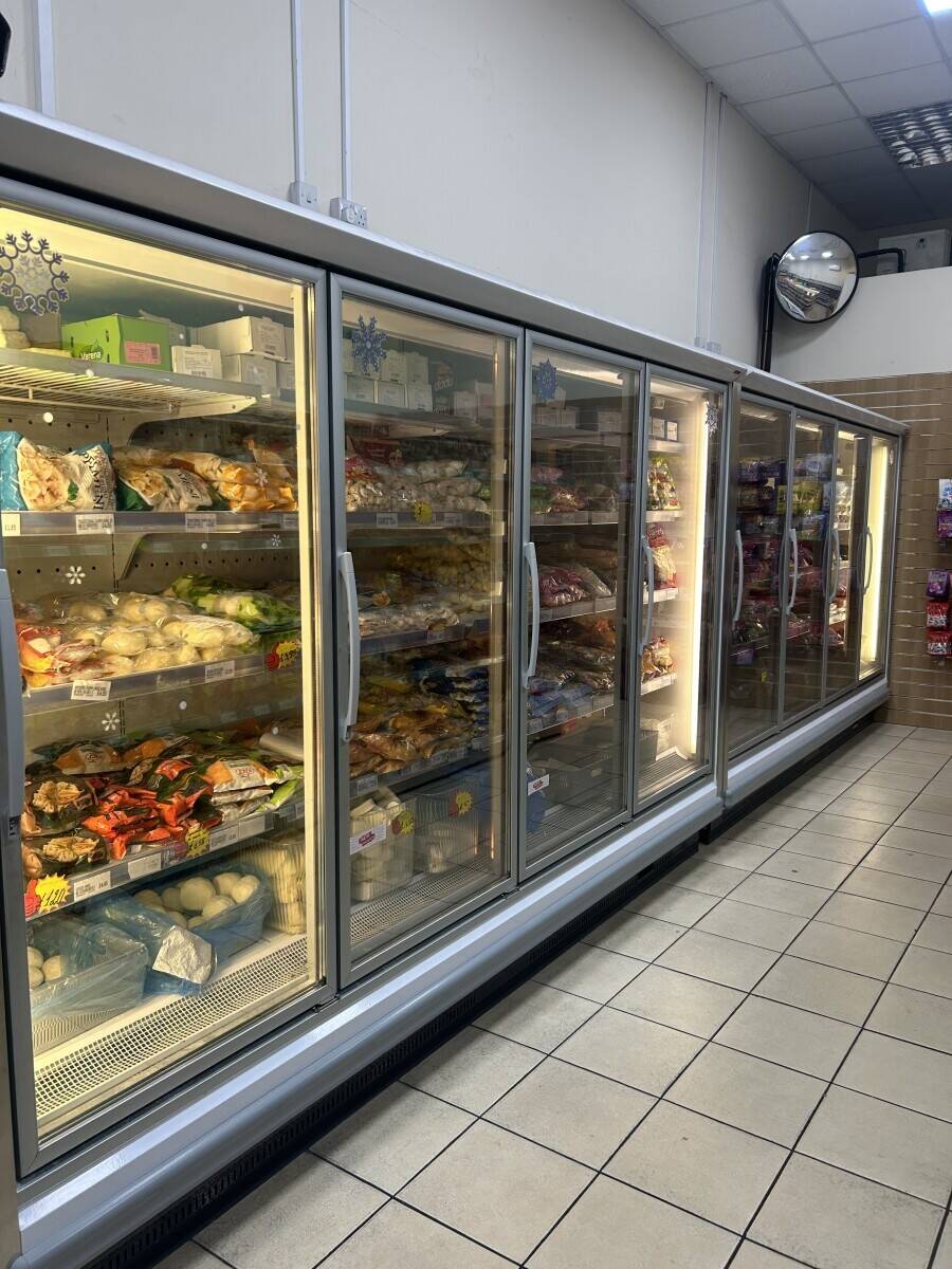 Successful Supermarket Grocery Store for Sale on Boston West Street Lincolnshire Photo 4