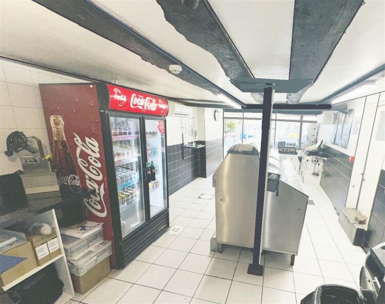 Grade II listed freehold fish & chip shop, Newent town centre Photo 4