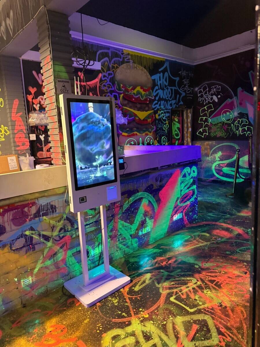 Dark Kitchen & Multi-Cuisine Dine-In / Takeaway Restaurant &ndash; Birkenhead, Merseyside