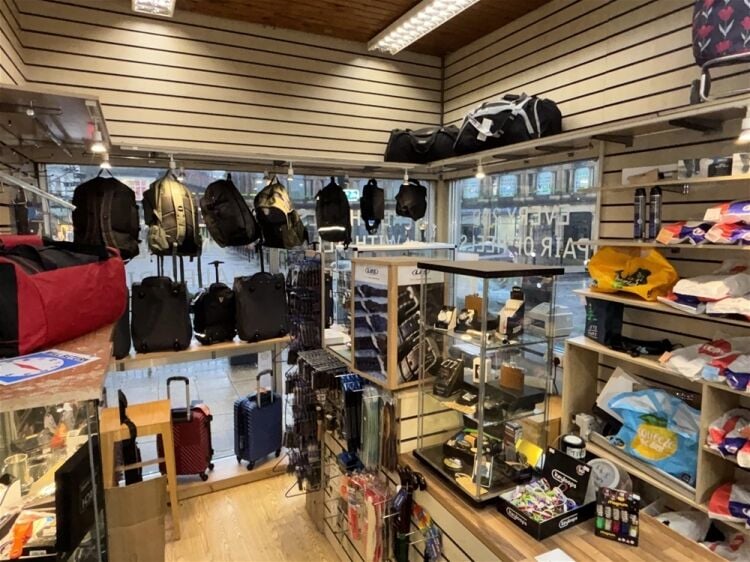 Retail For Sale in Harrogate Photo 4