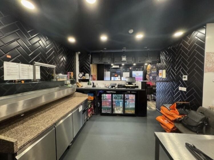 Leasehold Burger & Pizza Takeaway Located In Kingstanding, Birmingham