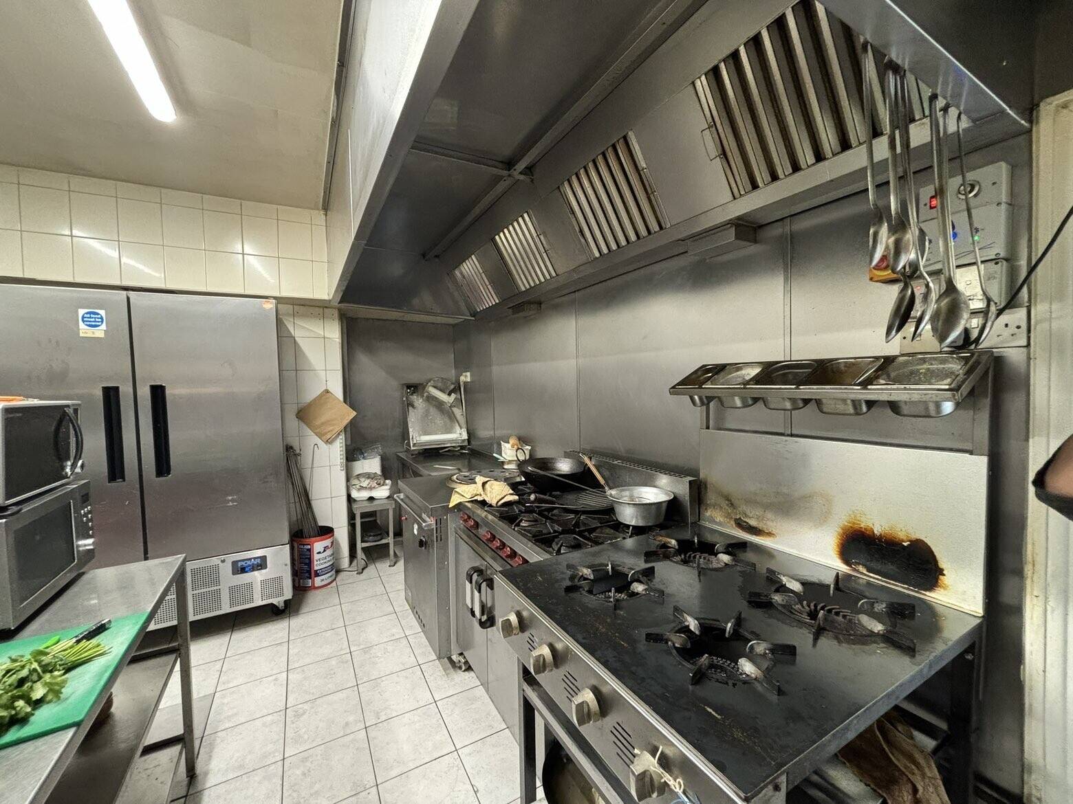 Takeaway Business for sale in Huddersfield West Yorkshire Photo 4