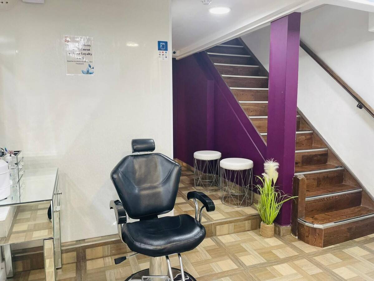 Beauty salon  Dappermoreladies
