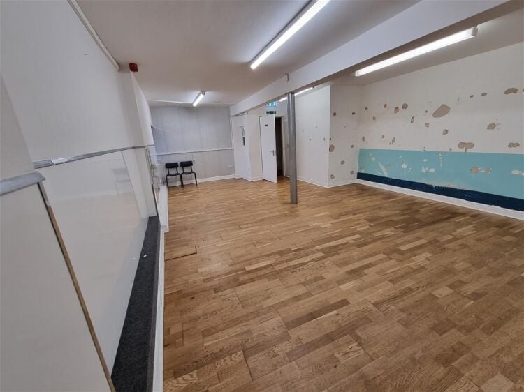 Vacant Unit For Sale in Bradford