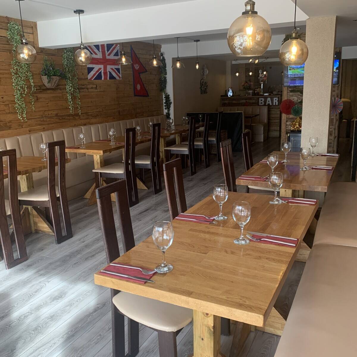 Fully fitted English and Nepali restaurant  for sale in north cheam