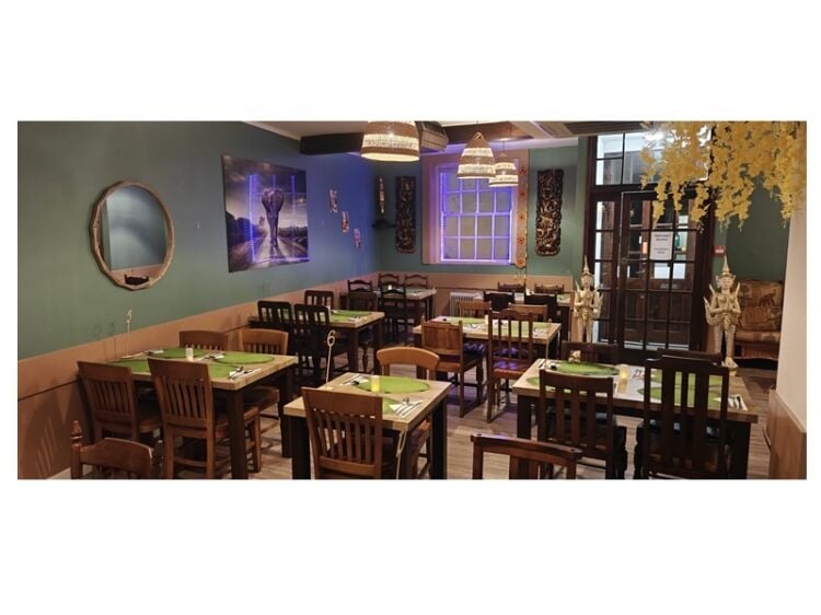 Spice Things Up – Top-Ranked Thai Restaurant For Sale in Weymouth Photo 4