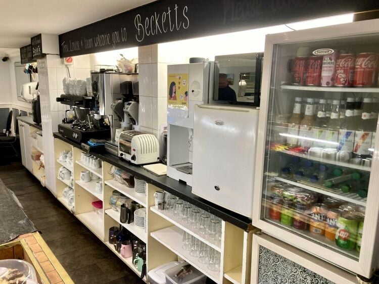 DAYTIME COFFEE SHOP/CAFÉ