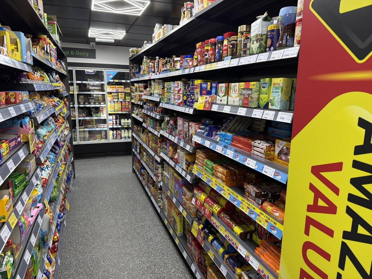 Off licence and Grocery Convenience Store for sale in Coalville. Photo 5