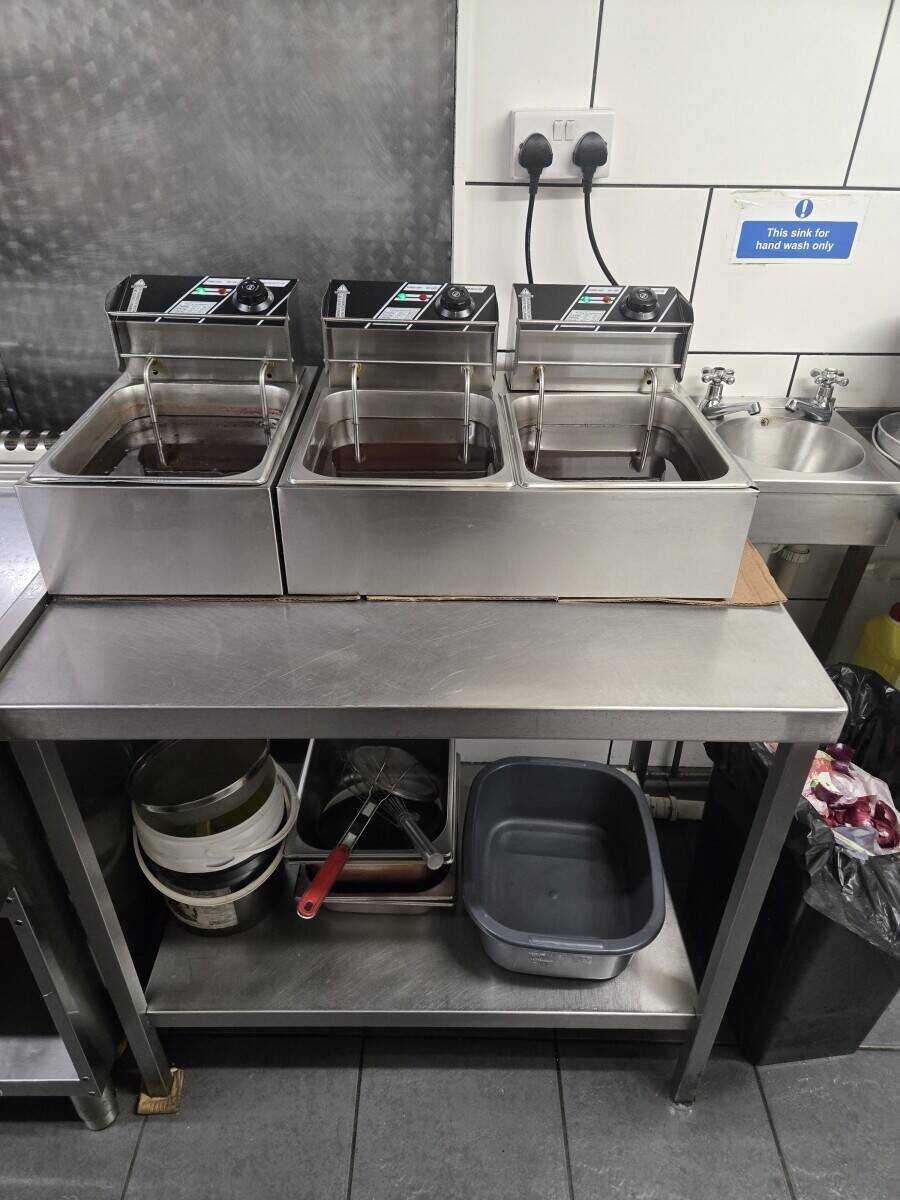 High Turnover Smash Burgers & Fried Food & Desserts Takeaway &ndash; Spalding &ndash; &pound;7,000  Weekly &ndash; Low Rent