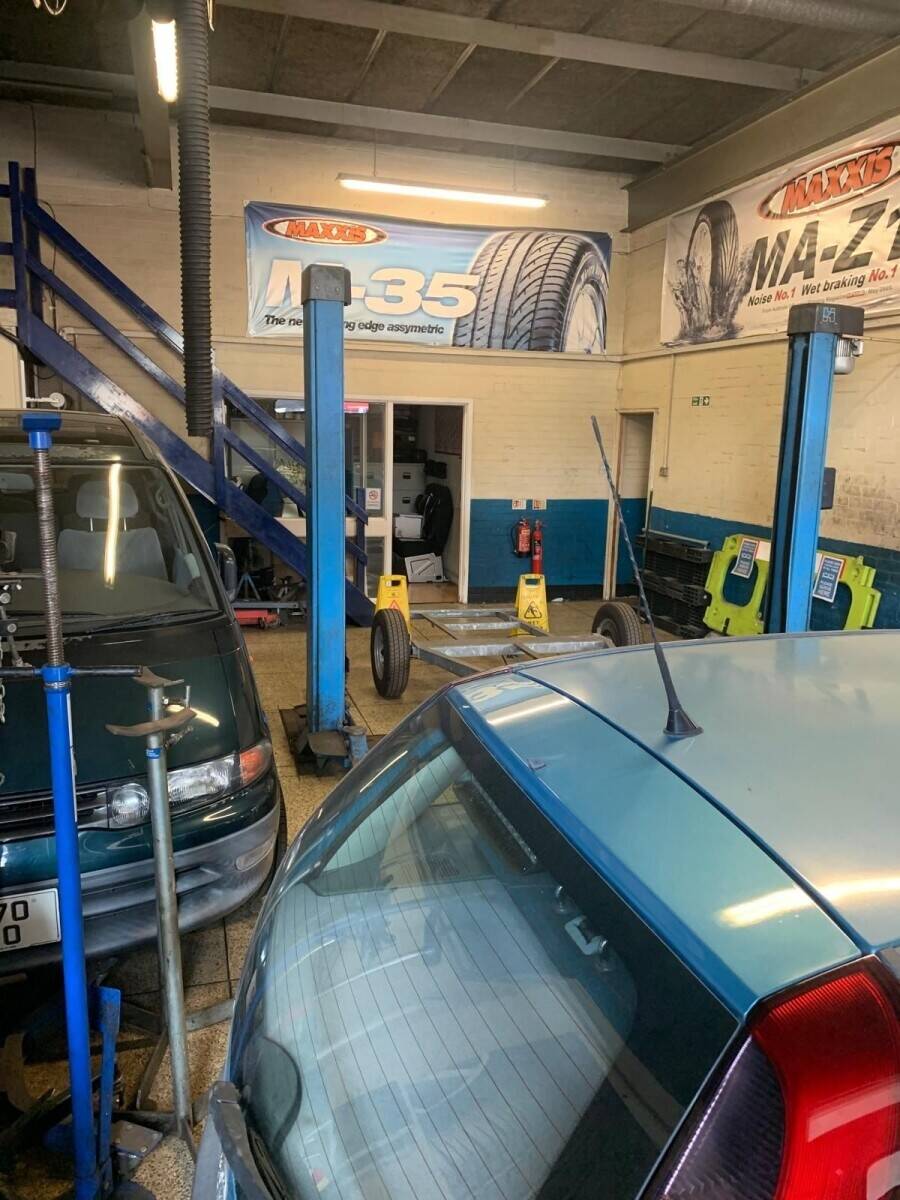 Successful and profitable MOT and service centre based in Nottinghamshire