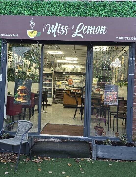 Cafe in Bolton for sale