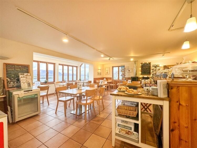 Torridon Stores & Café with Flat Photo 4