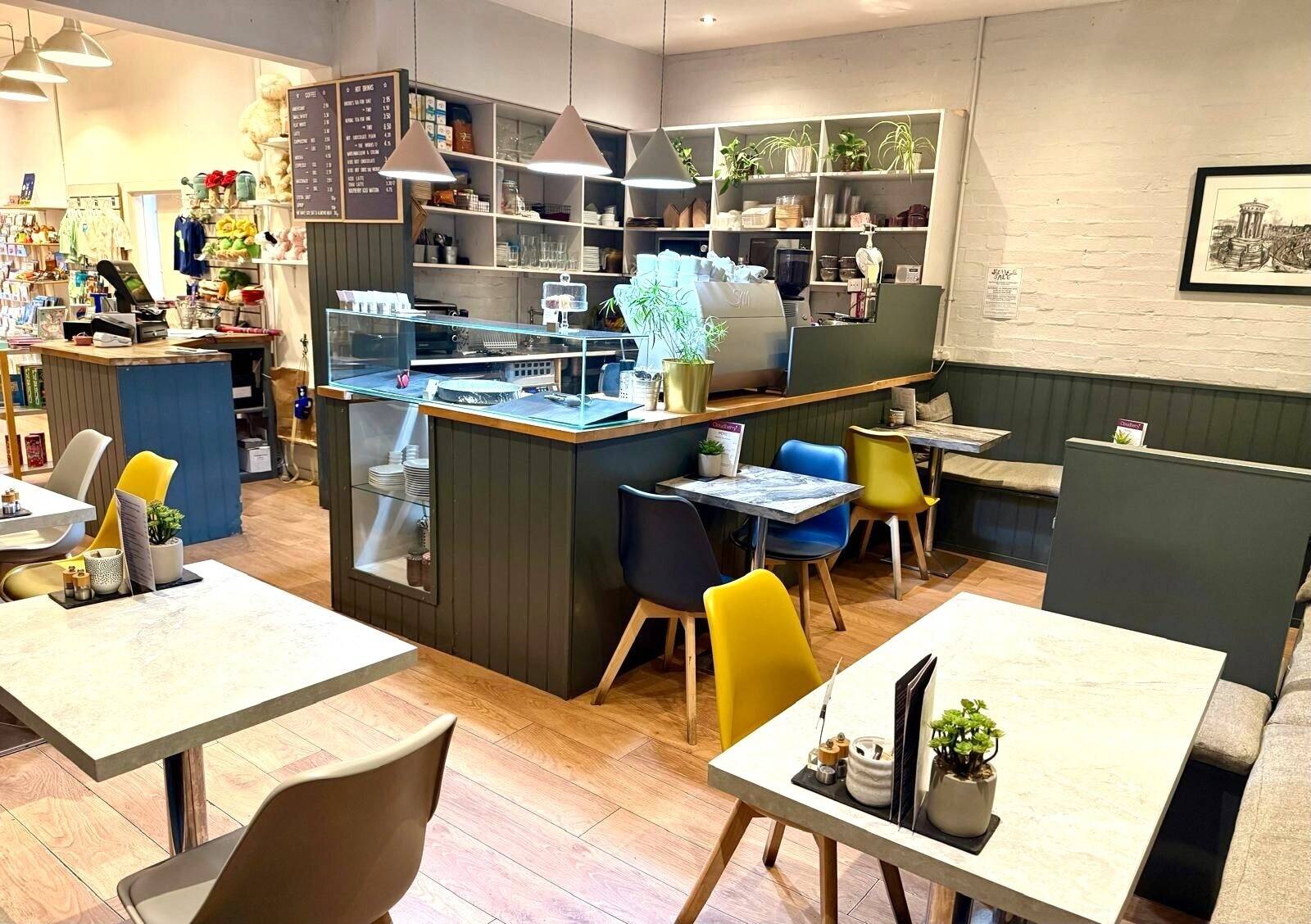 Beautifully Presented Gift and Coffee Shop in the desirable Edinburgh suburb of Barnton (ref 1796) Photo 4