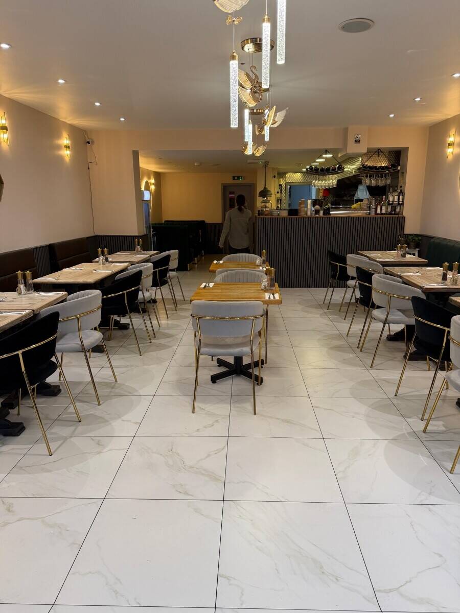 Brunch Restaurant for Sale - Prime High Street Location