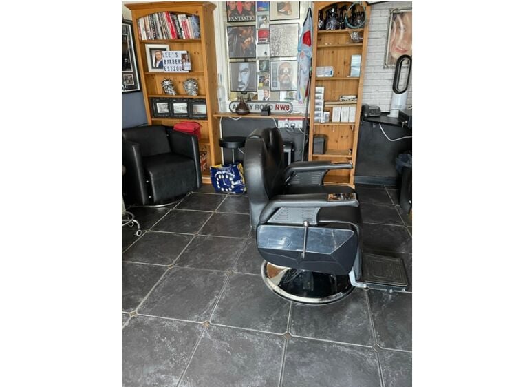Sharp Opportunity Awaits – Established Barbers in Biggin Hill