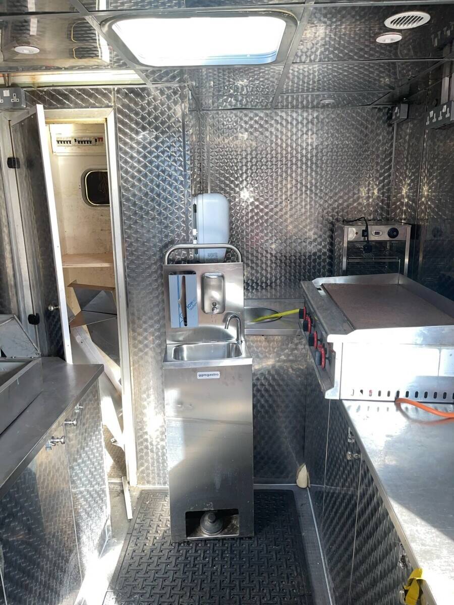 Fully Equipped Food Truck for Sale — Start Serving Day One!