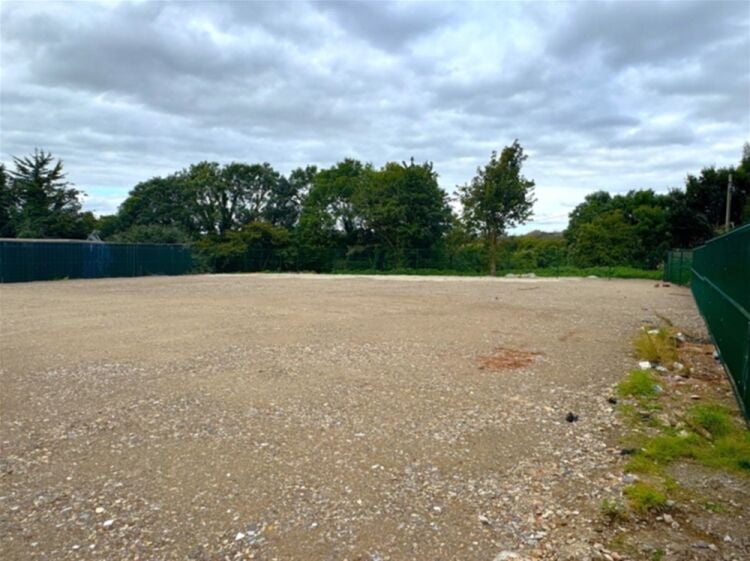 Secure Storage Yard Near the A381 For Sale in Newton Abbot Photo 4