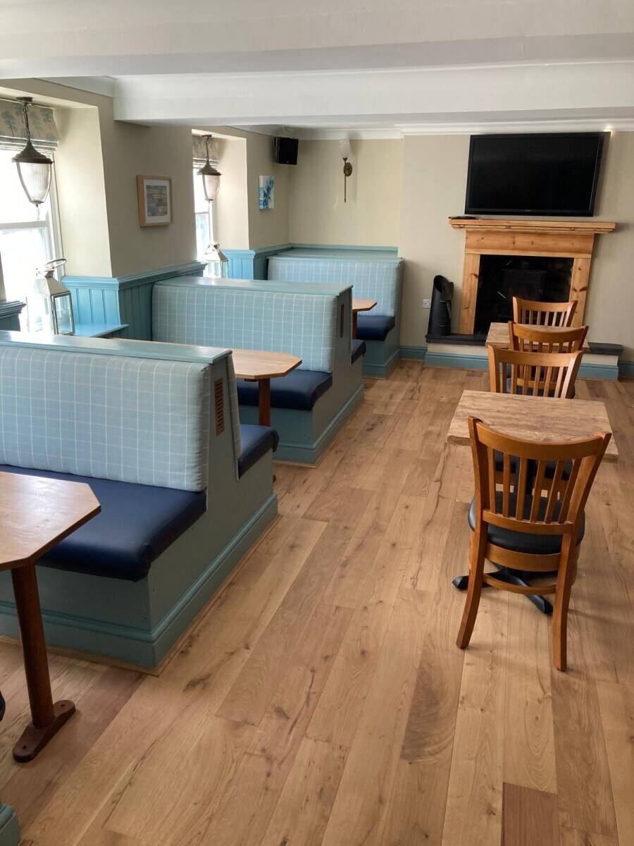 CEREDIGION – ICONIC BEACHSIDE PUB