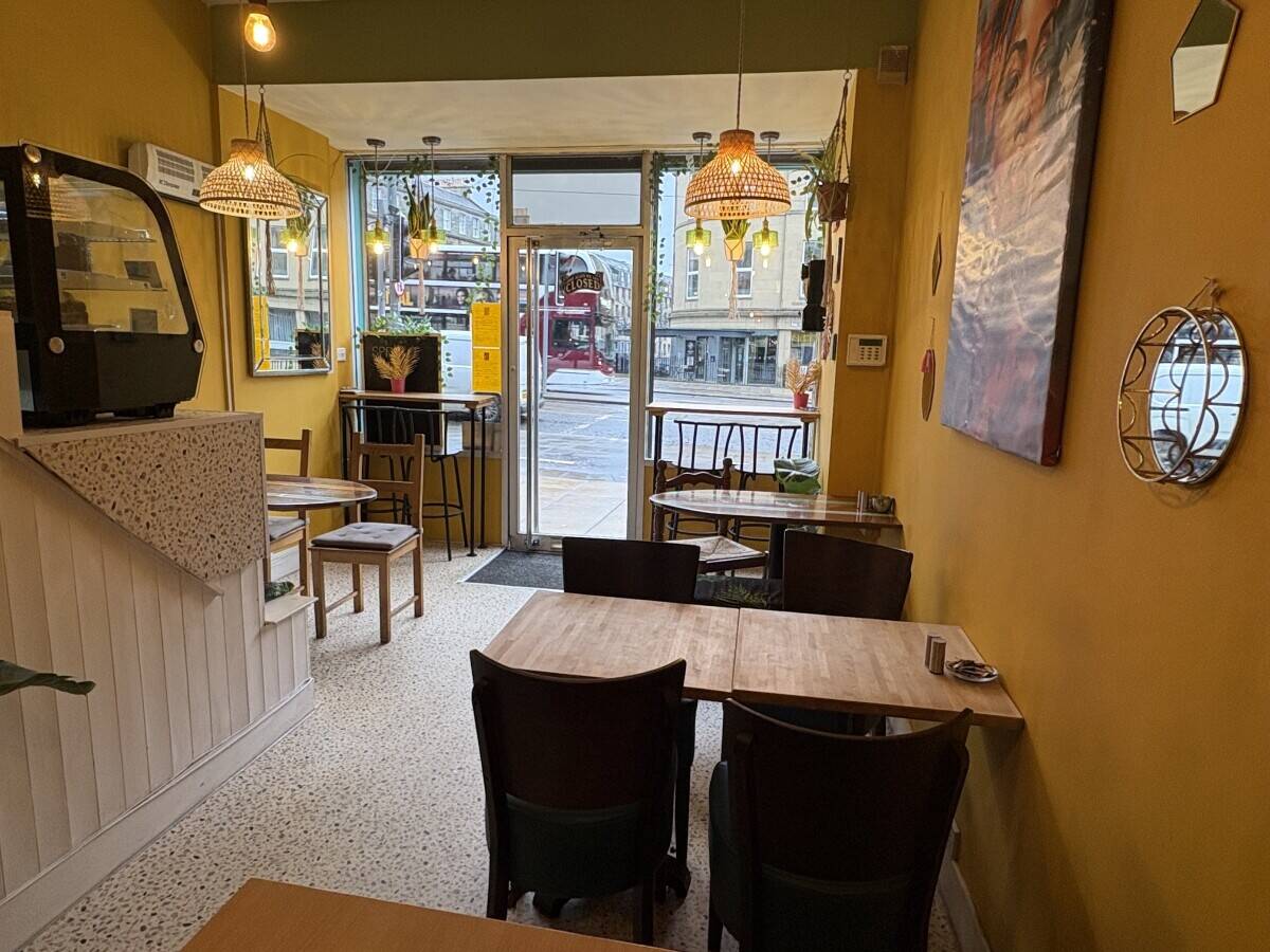 Stunning City Centre Cafe Fully Equipped Turnkey Business Ref 2006 Reduced Price Photo 4