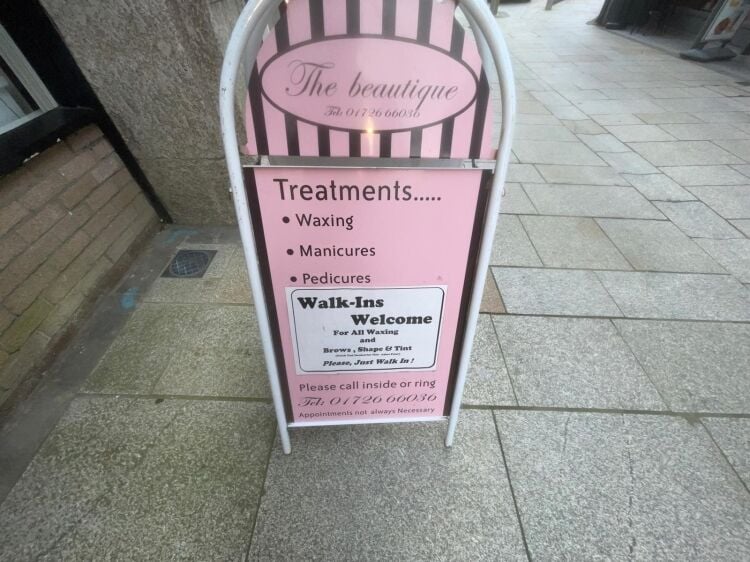 Established Leasehold Beauty Salon Located In St Austell