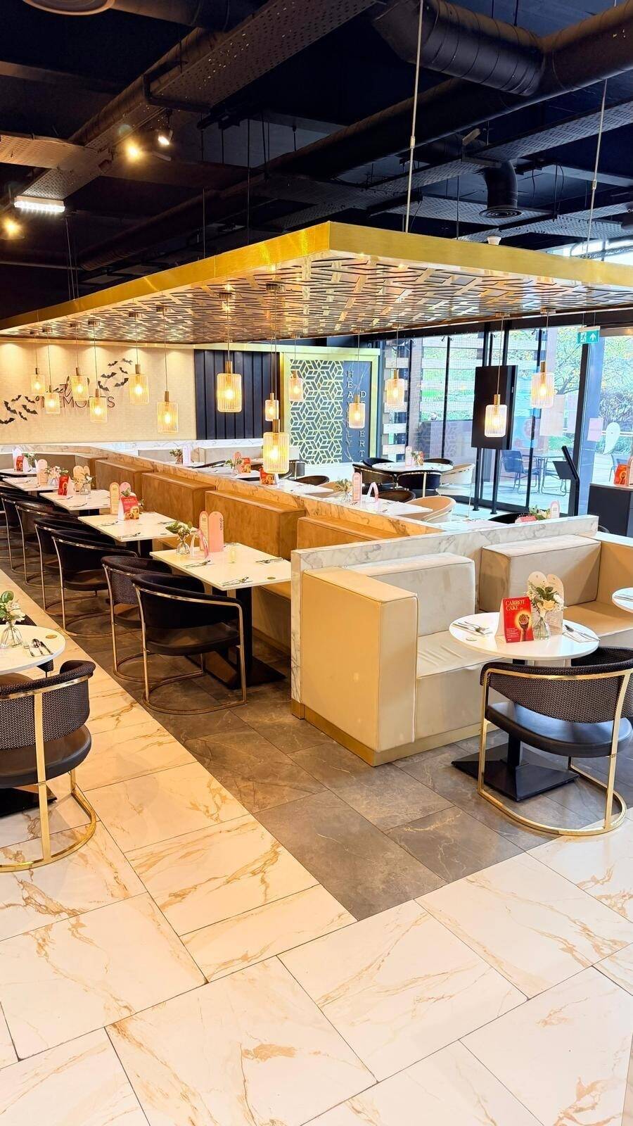 Fully Fitted Dessert & Speciality Drinks Business – Glasgow Fort