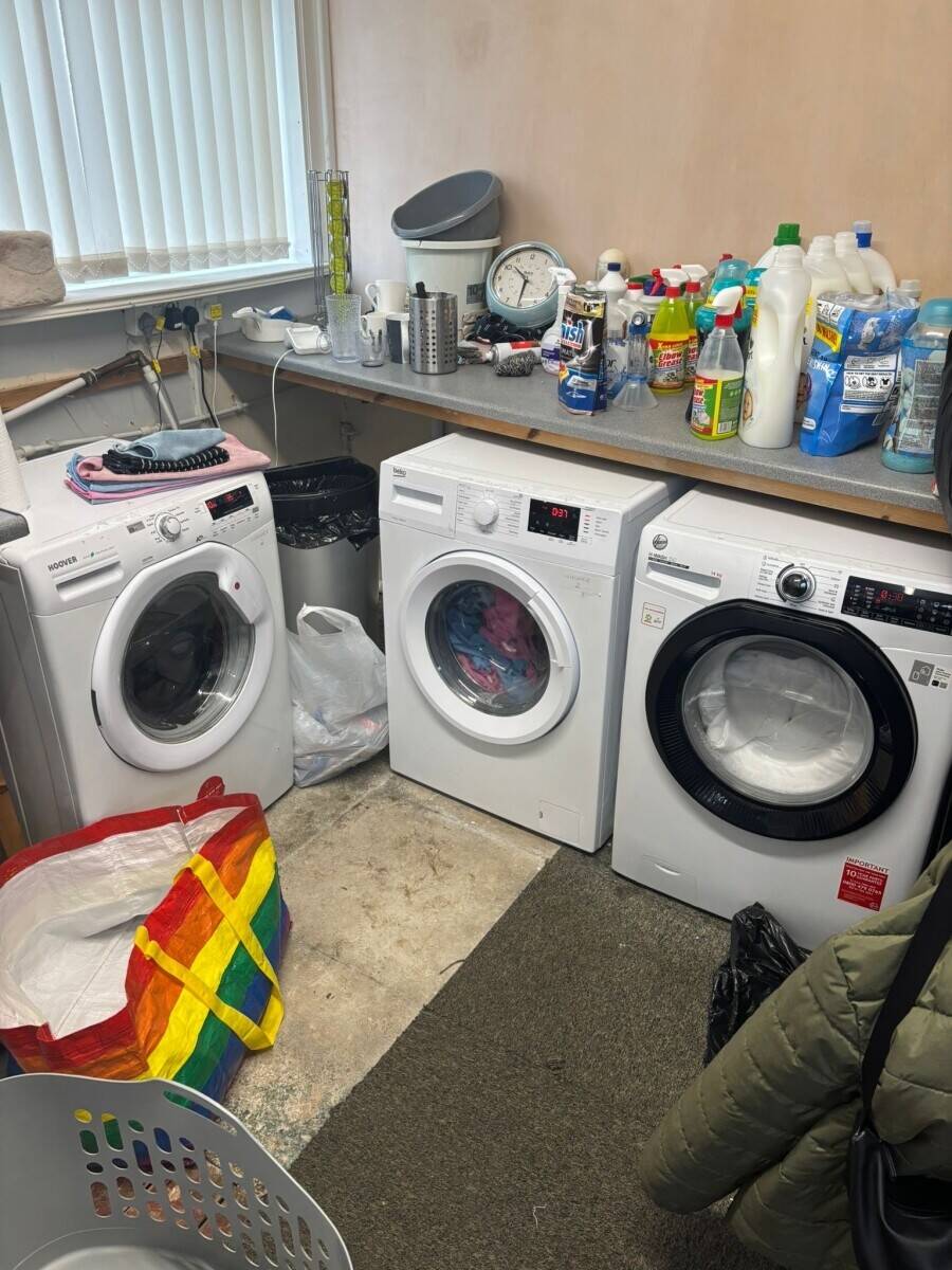Established, Well-Known Launderette Business Photo 4
