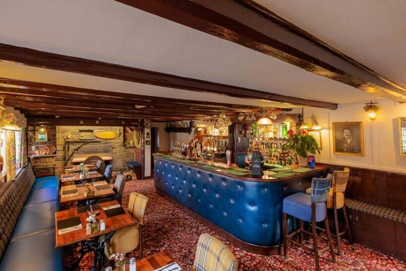 NORTH YORKSHIRE - PROFITABLE PUB & RESTAURANT WITH ELEVEN LETTING BEDROOMS