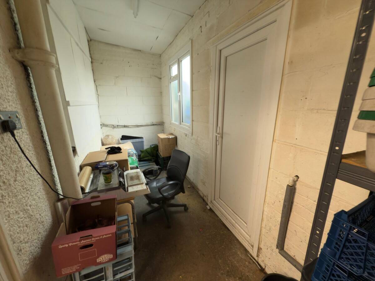 Turnkey Produce Business for Sale in Rayleigh! Photo 4