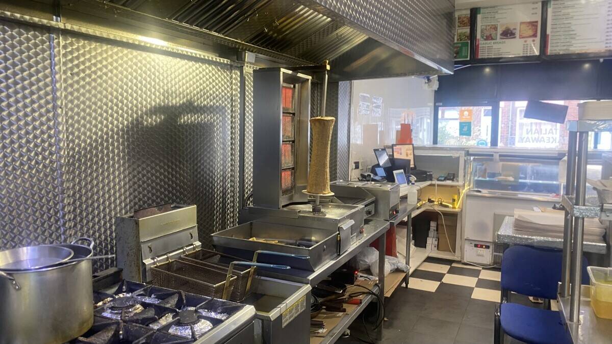 Italian Takeaway for Sale in Radcliffe  Photo 4