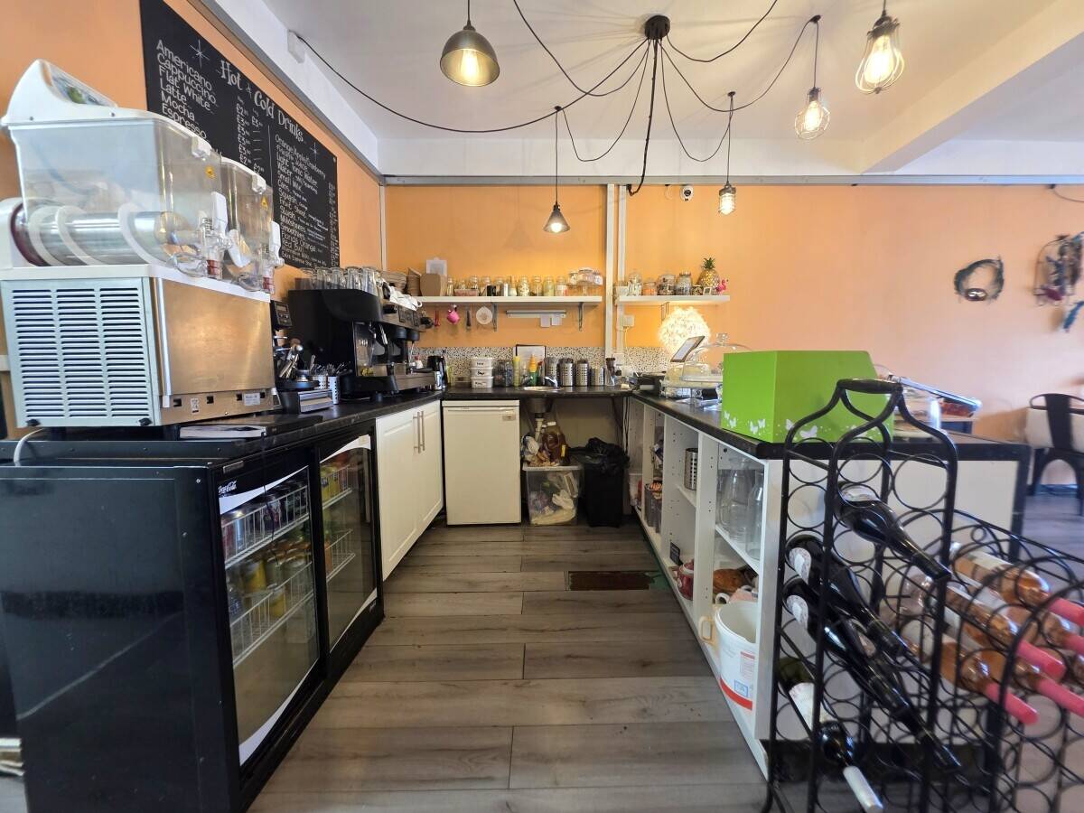 LICENCED CAFE