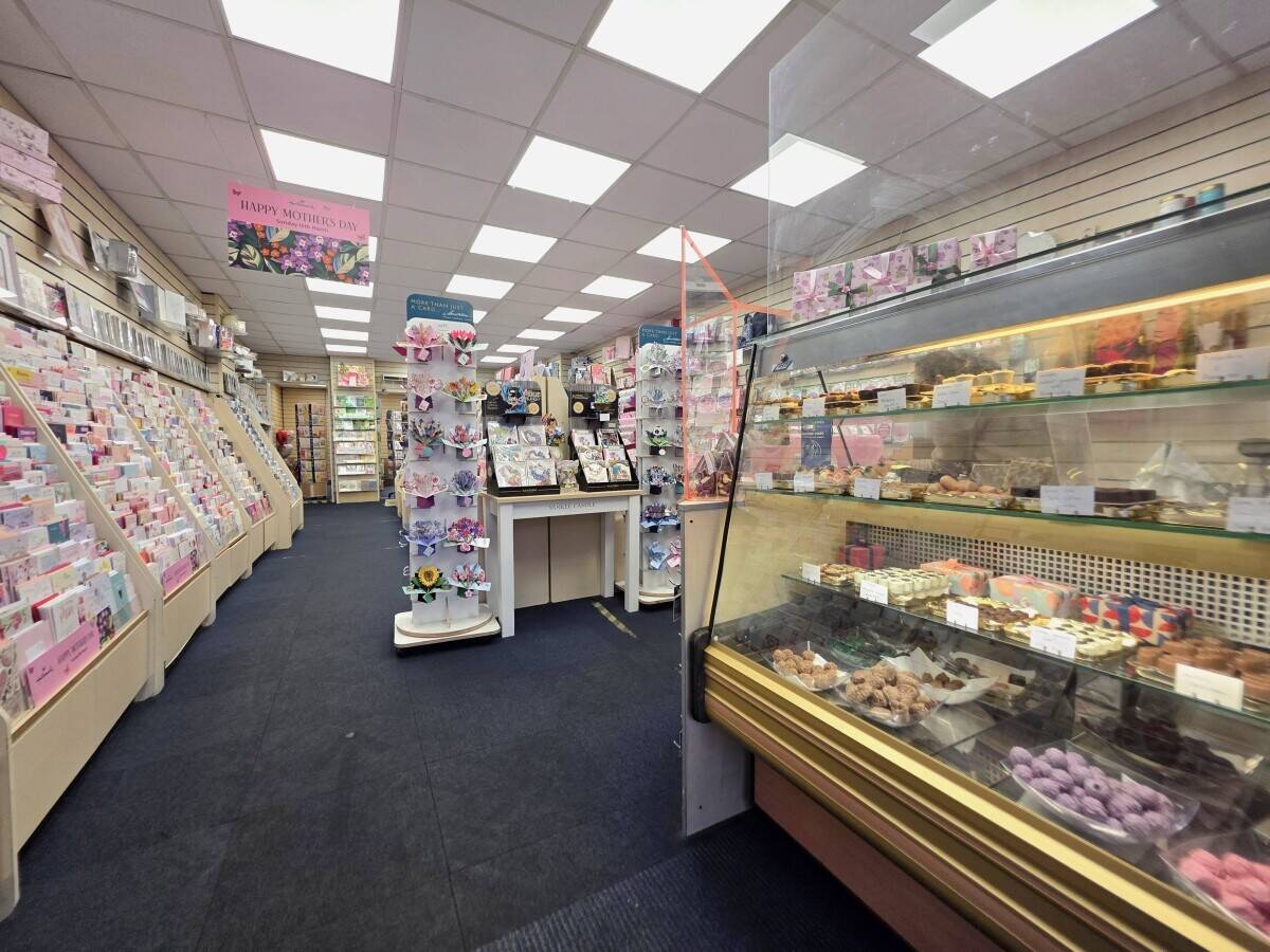 CARD SHOP FOR SALE – PRIME LEIGH LOCATION Photo 4