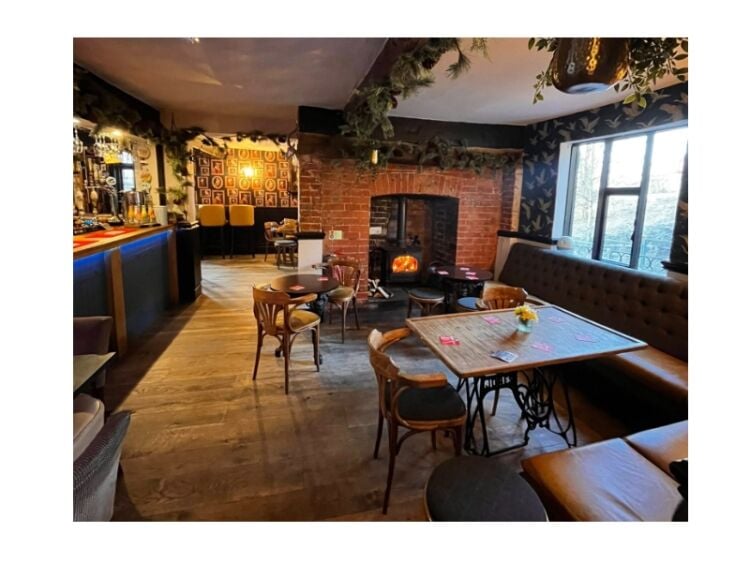 Timeless Village Local – Characterful Free-of-Tie Traditional Pub