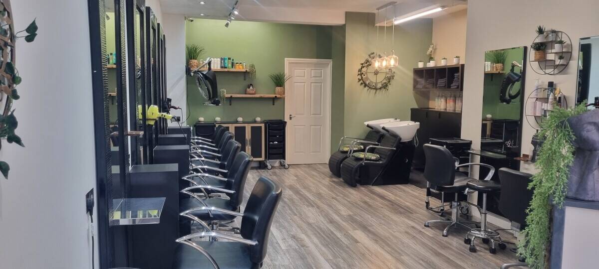 Upmarket professional Hair Salon in Warwick