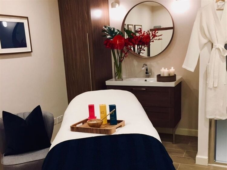 Beauty, Therapy & Tanning For Sale in Radlett