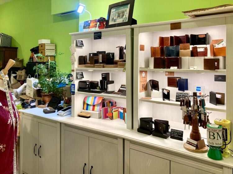 PRESTIGIOUS LEATHER BELT MANUFACTURING BUSINESS with ASSOCIATED LEATHER GOODS RETAIL OUTLET Photo 4