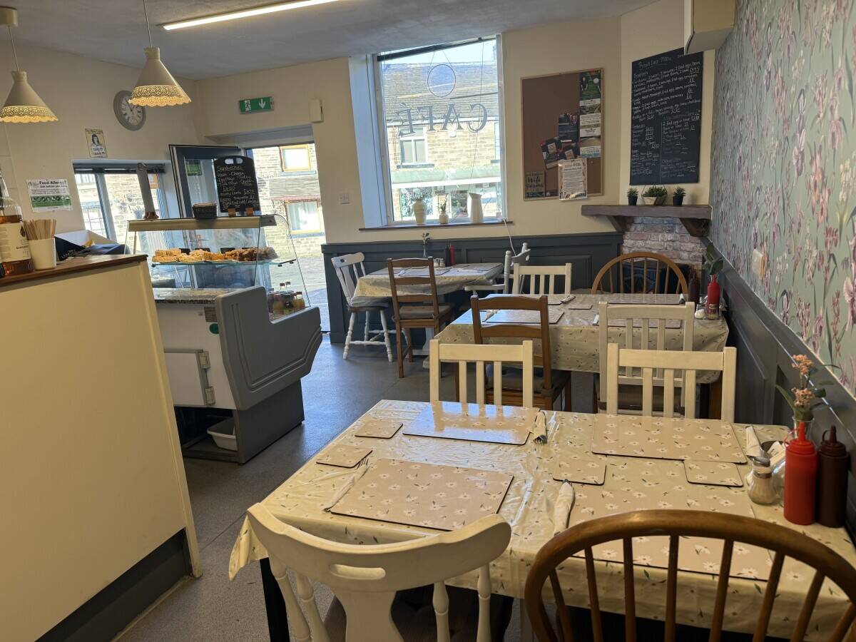 Lovely Village Cafe & Bakery in Charlesworth Glossop